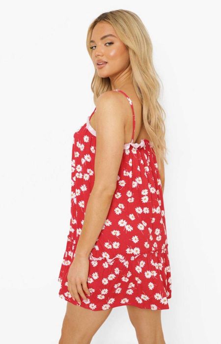 Rochie vara, scurta, rosu cu floricele albe, S