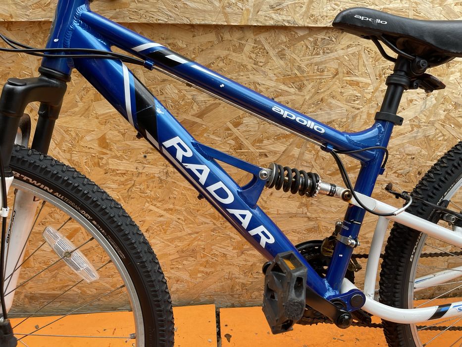 Bicicleta apollo radar frana pe disc roti 26” cu suspensii