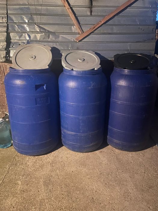 Butoi plastic 250 litri