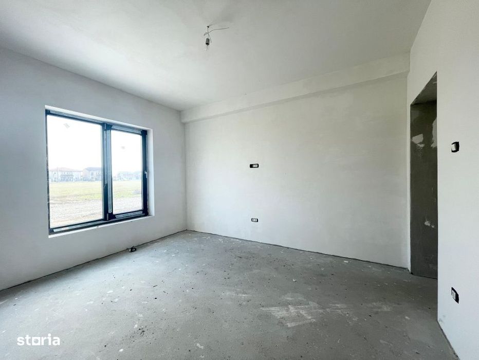 Duplex 3 camere 92mp Mosnita Noua