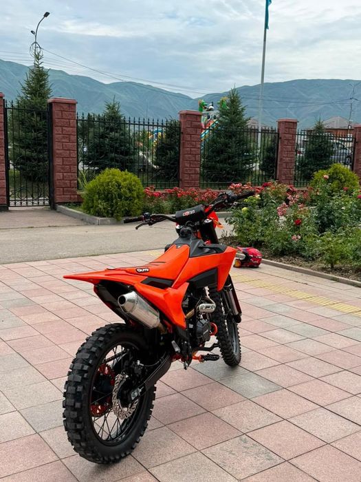 Продам эндуро 300куб