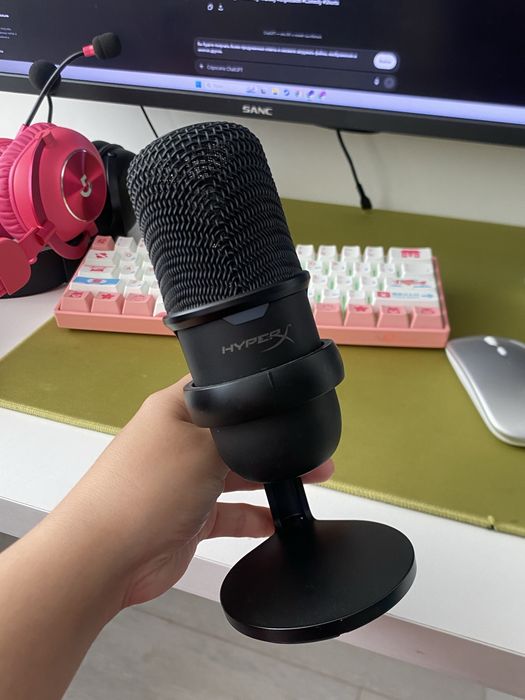 Продается микрофон HyperX