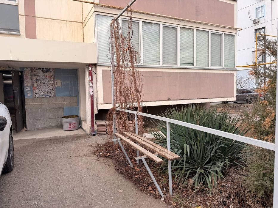 Продам квартиру Янги хает 10 строительный участок