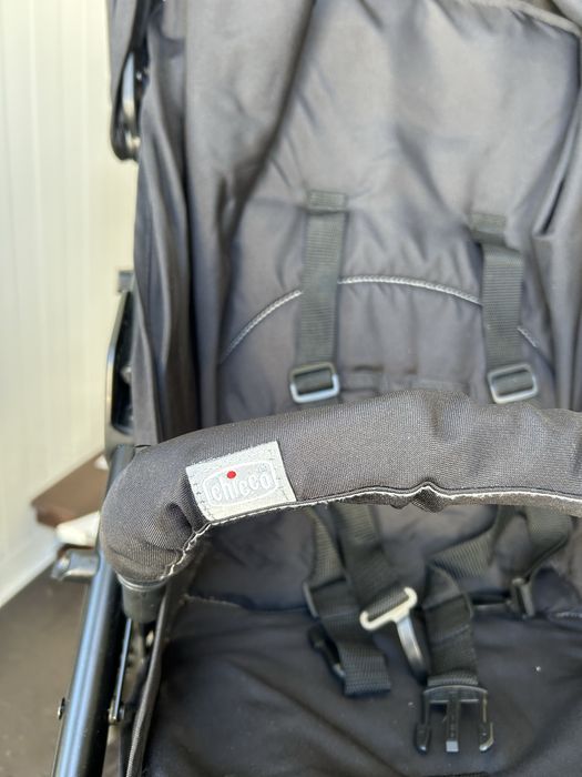 Vând cărucior Chicco little way 4 omologat de la nastere