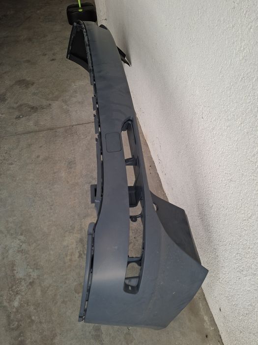 Bara spate pentru Audi Q5 modelul 8R