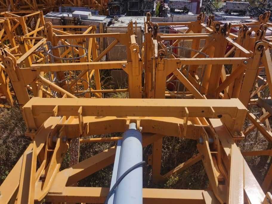 Продаётся  китайский  башенный  краны  6.8.10.12 ТОНН