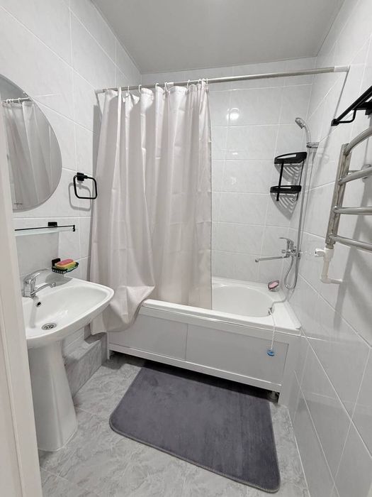 Beruniy metro yaqinida