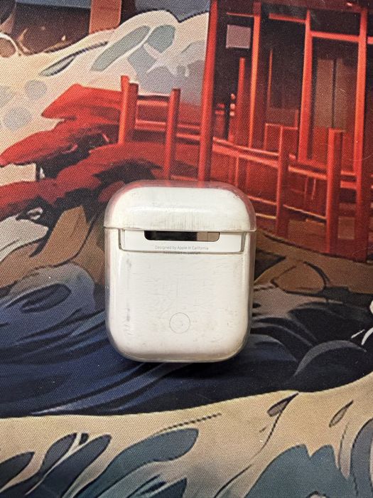 Продам кейс airpods 2 без наушников