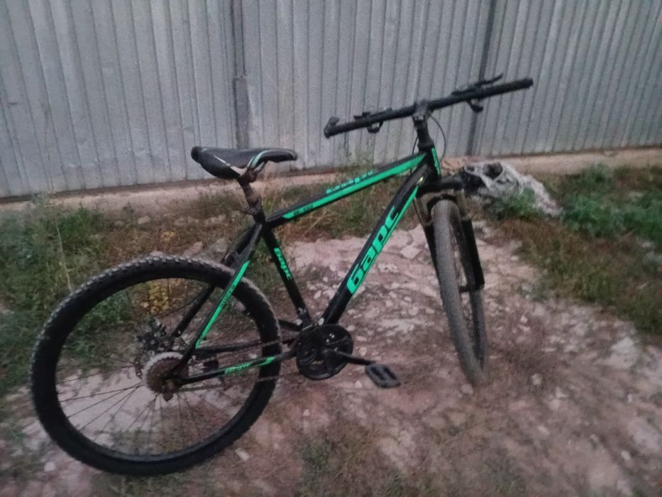 Продаю велосипед срочно ,