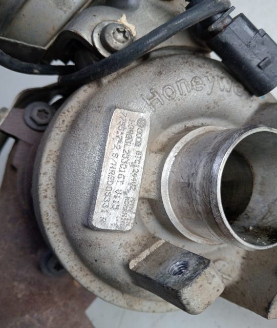 Turbo turbina motor 1.6 tdi 8tc1244vz / hgr03l253016t Seat Leon a 2-a