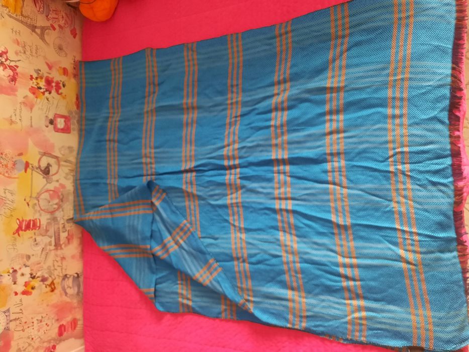 Продам два шарфа б/у