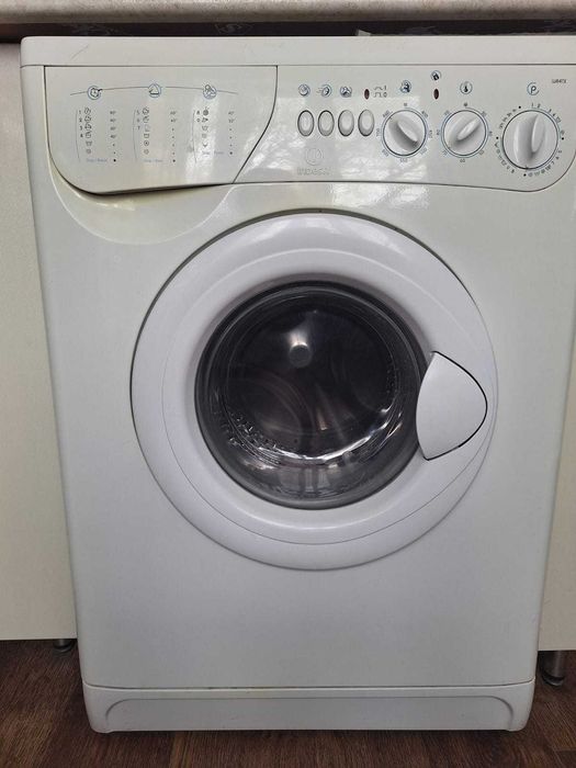 Стиральная машина Indesit