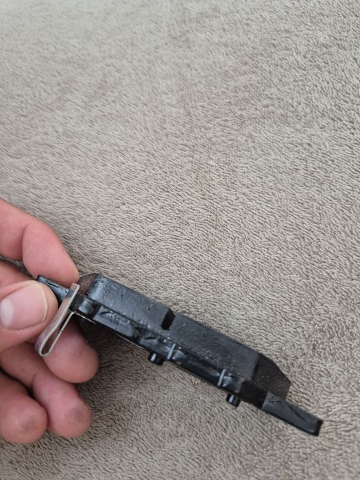 Plăcuțe frână spate TRW GDB3583 originale – Mitsubishi ASX / Peugeot 4008 / Citroen C4 Aircross / Mazda 6