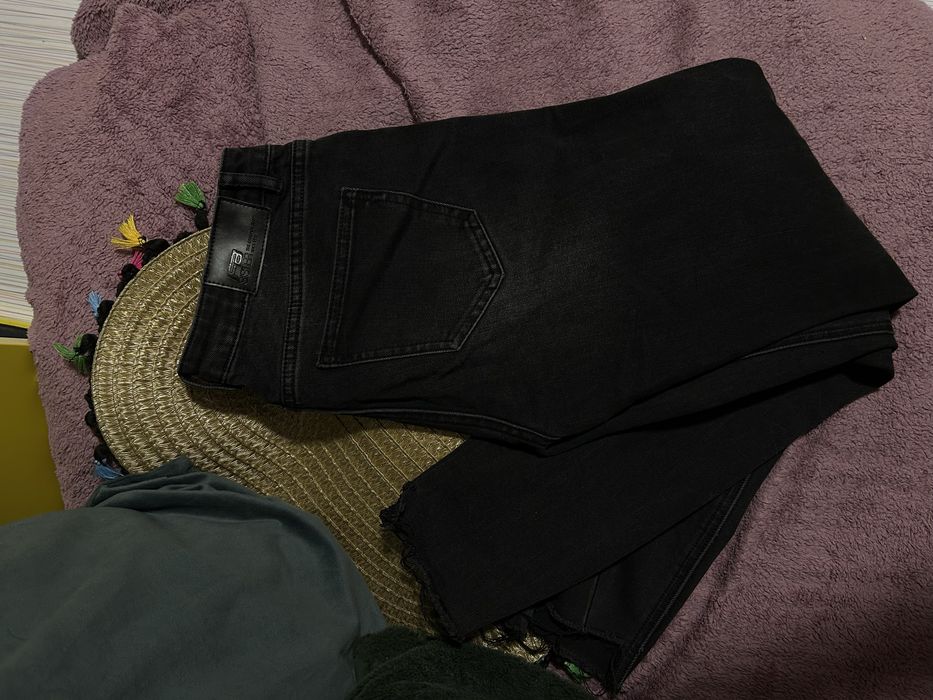 черни дънки с цип