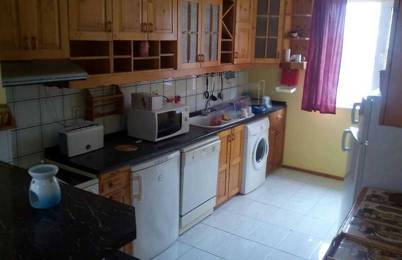 Дава се под наем Тристаен апартамент в Бургас, Лазур - 130 кв.м за 178.5 € - Снимка #5