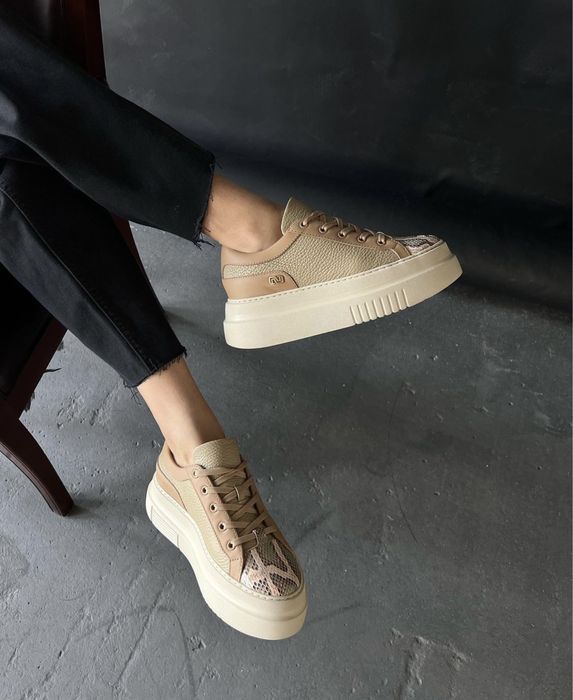 Нурсачи новые кеды