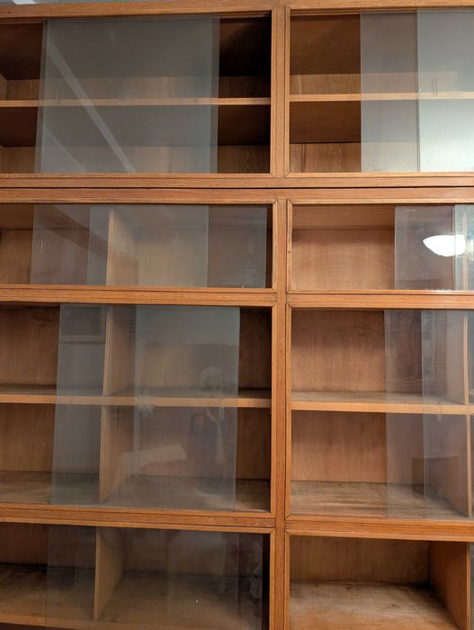 Библиотека - масивно дърво/солидна (по поръчка)