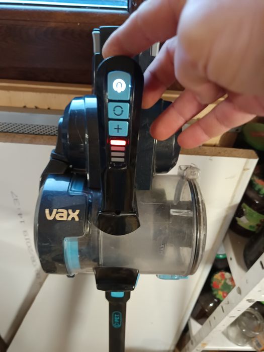 Aspirator fara fir VAX BLADE 4