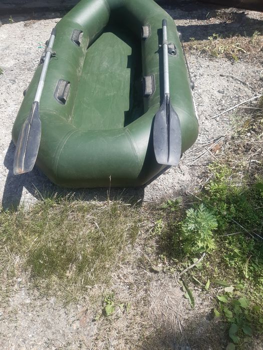 Продам надувную  лодку