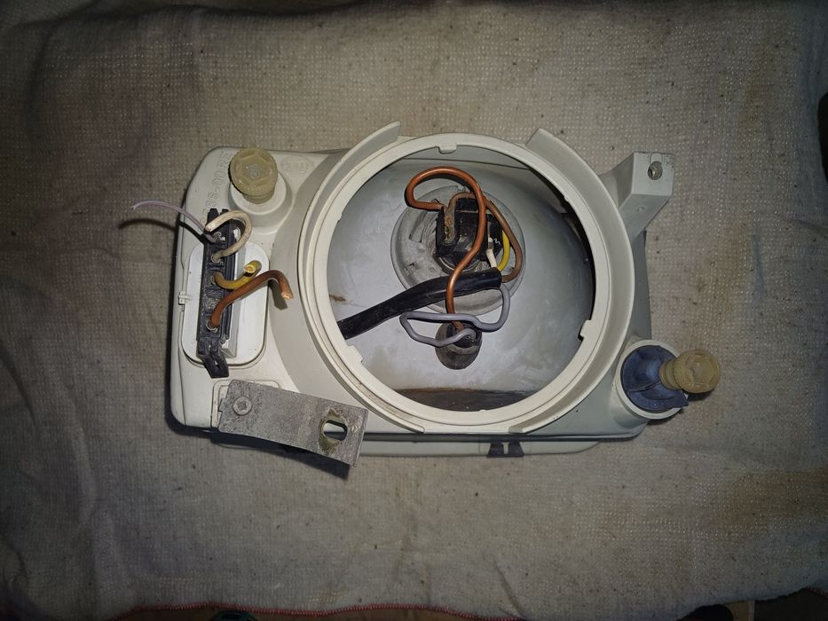 Продам фары на Ford Sierra