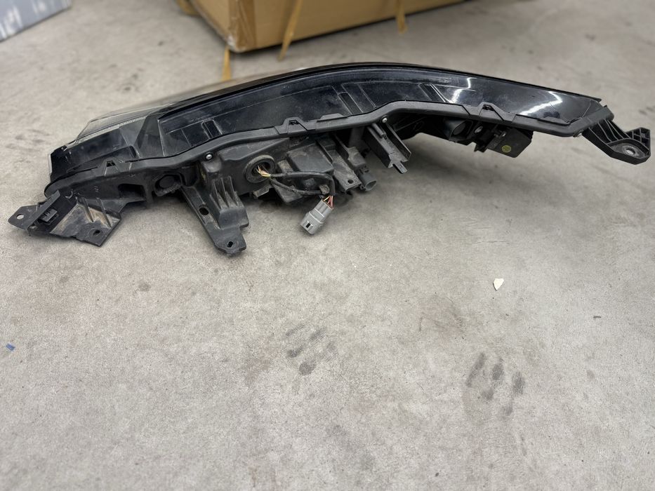 десен фар за Nissan Rogue / X- trail T33 2022