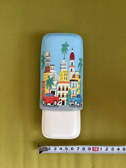 Луксозен Кожен Калъф за Пури