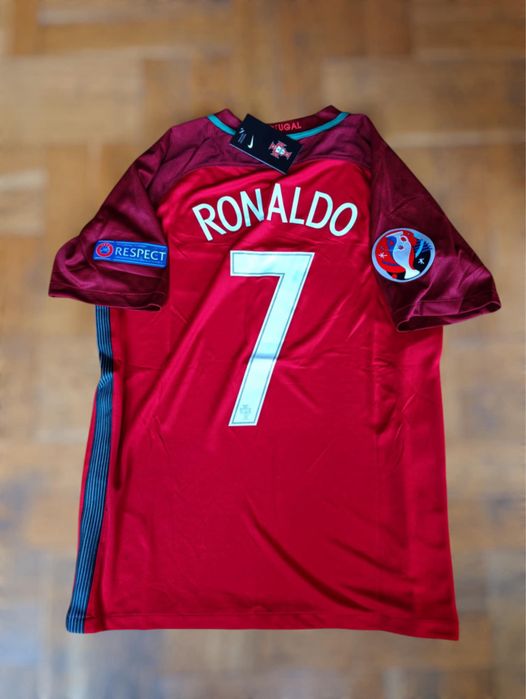 Ретро футболни тениски