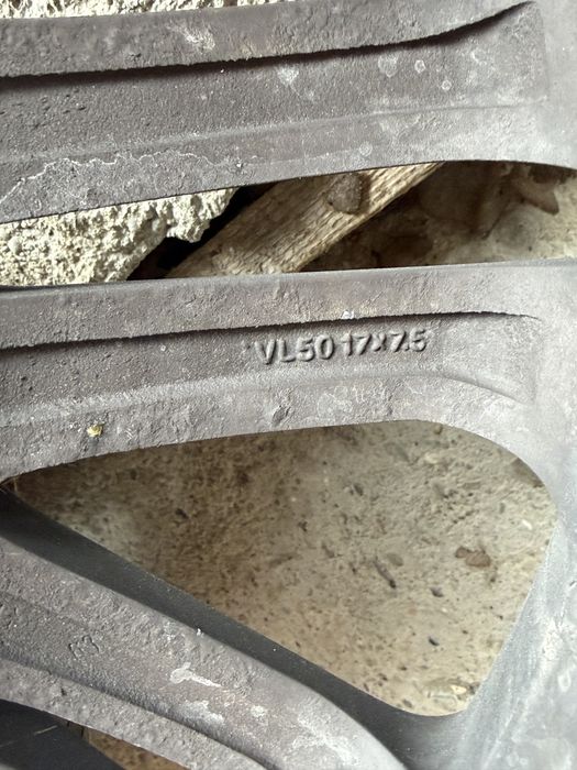 Genti cu cauciucuri volvo xc90