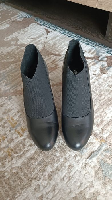 Туфли женские...