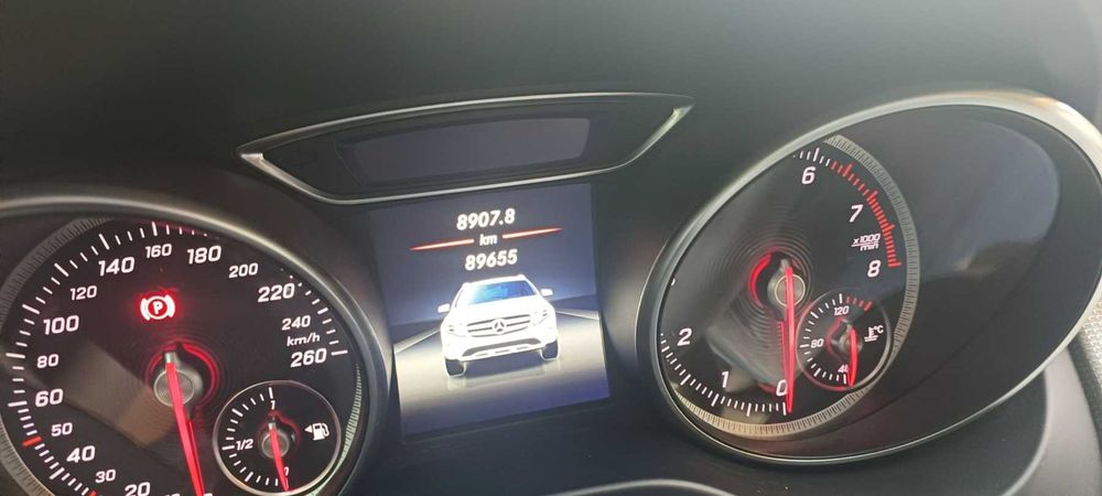 GLA 220 4MATIC (4x4) Piele 89.800km An 2020 Service doar la MERCEDES