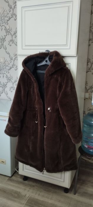 Срочно продам зимние куртки