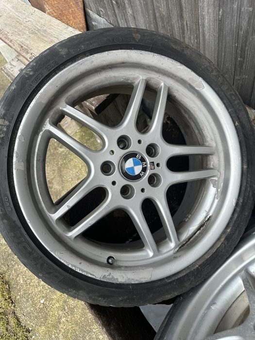 Продавам джанти 18 със гуми