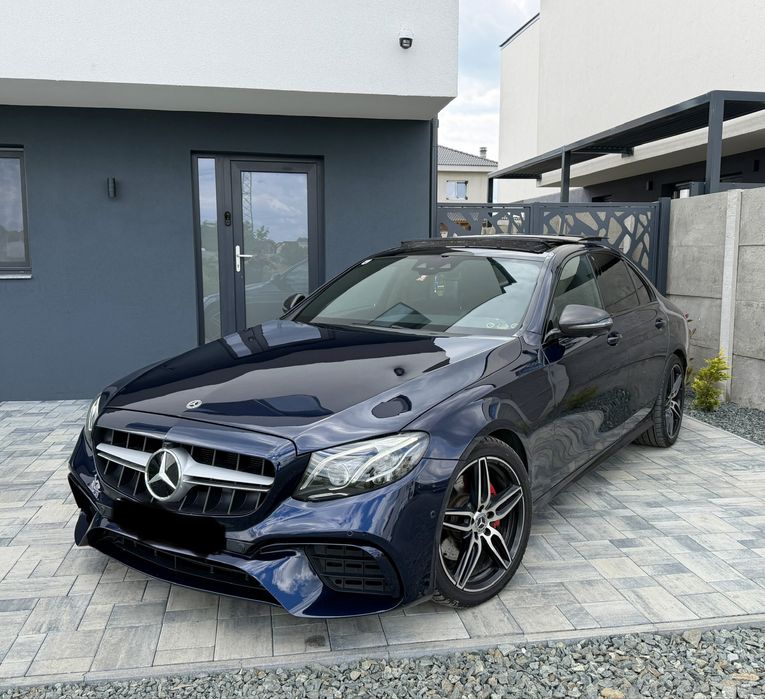 Mercedes Benz E220 AMG 4 Matic