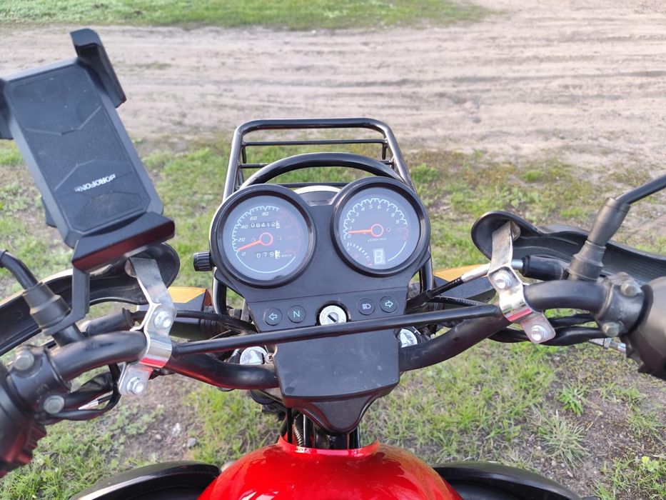 Продам ,Suzuki gxs 200