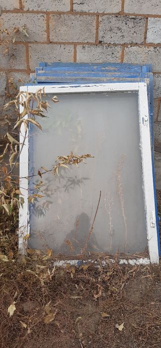 Продам рамы со стеклом