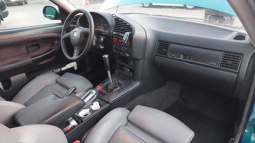 BMW E36 coupe (купе)