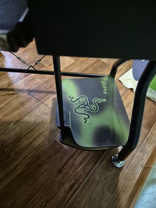 Продам стол компьютерный 120*59