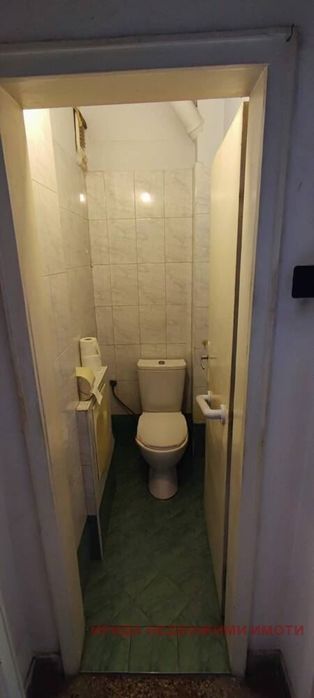 Двустаен апартамент в Оборище