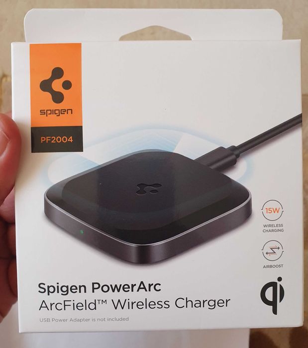 Беспроводная зарядка Spigen ArcField Wireless Charger 15W (PF2004)