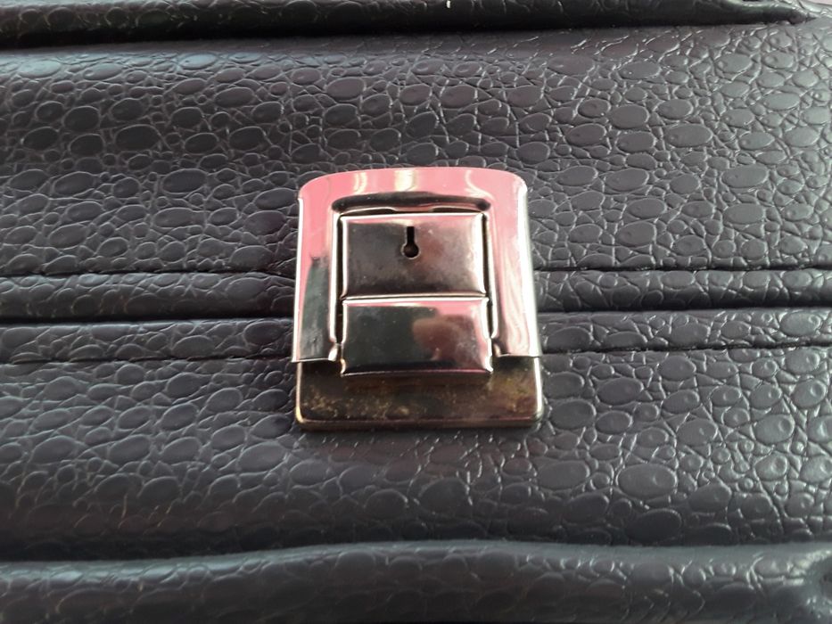 Куфари комплект 2бр. Нови !