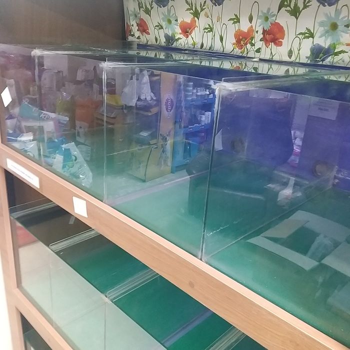 Mobilier cu acvarii & terariu – ideal pentru petshop / crescători / pa