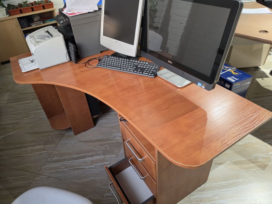 Стол компьютерный письменный угловой 140×100×50