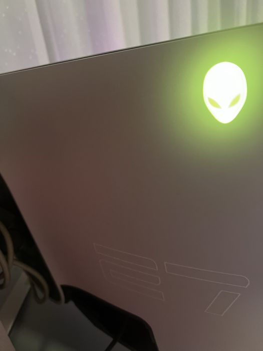 Vand monitor alienware