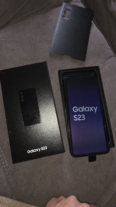 Samsung s23 с памятью 256г