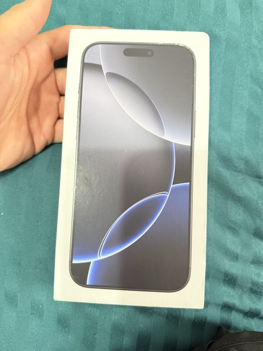 Продам Айфон 16 про мах 256