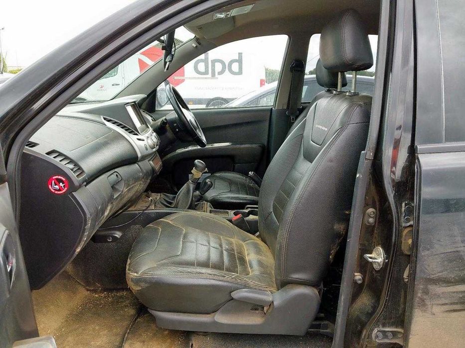 Dezmembrez Mitsubishi L200 2.5 Diesel 2014