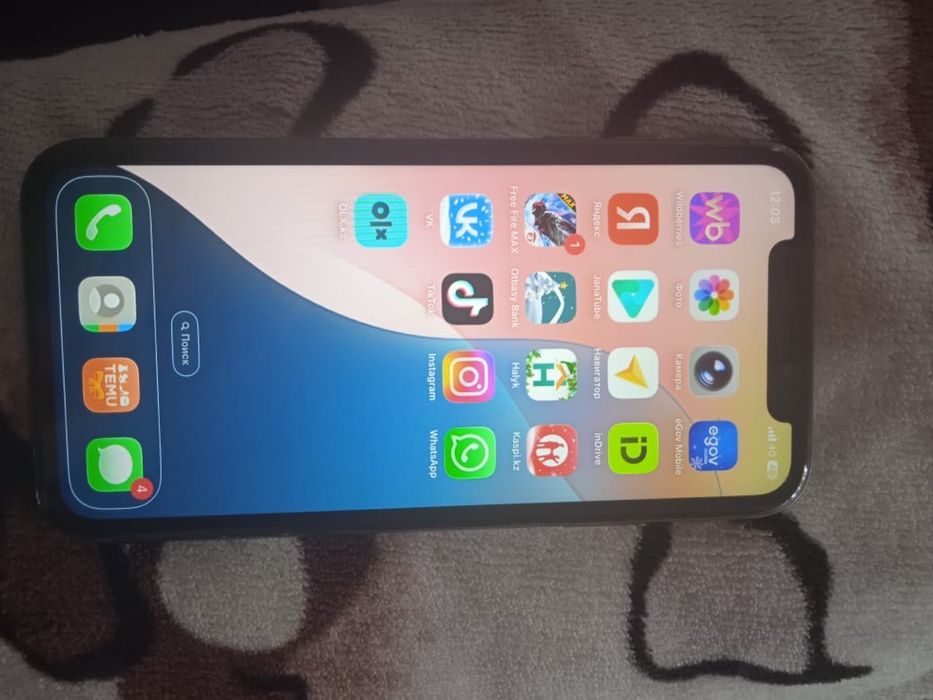 iPhone 11 в хорошем состоянии
