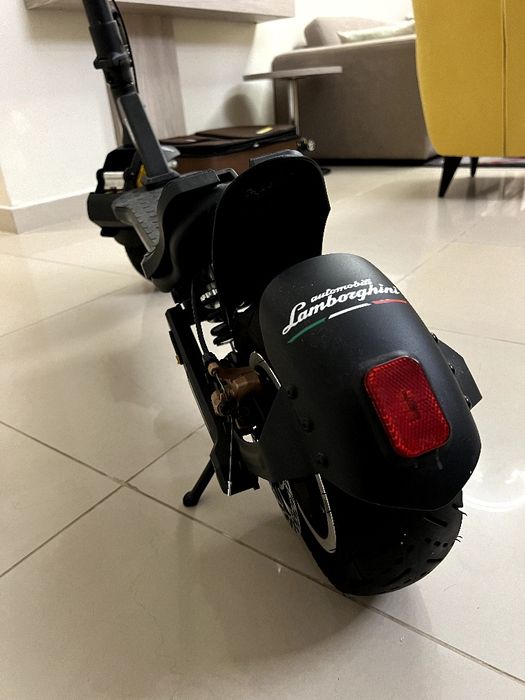 Электросамокат Lamborghini