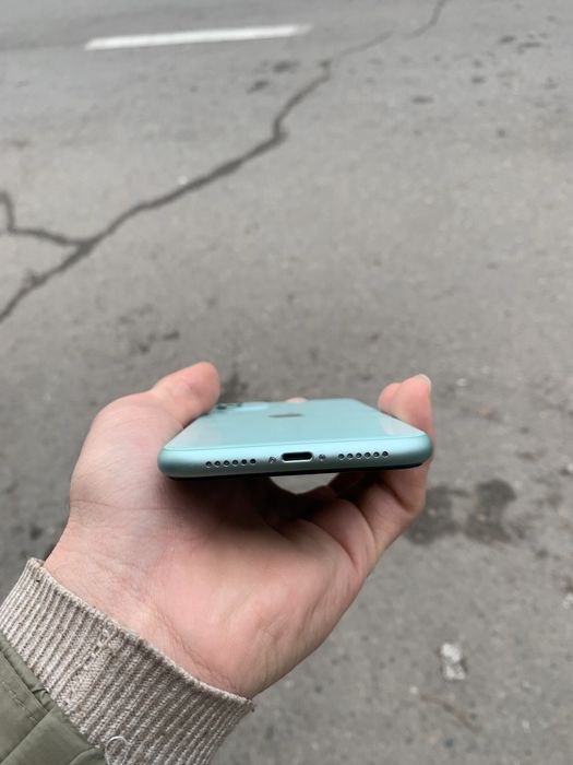 IPhone 11 holati tinniq naqdha faqat