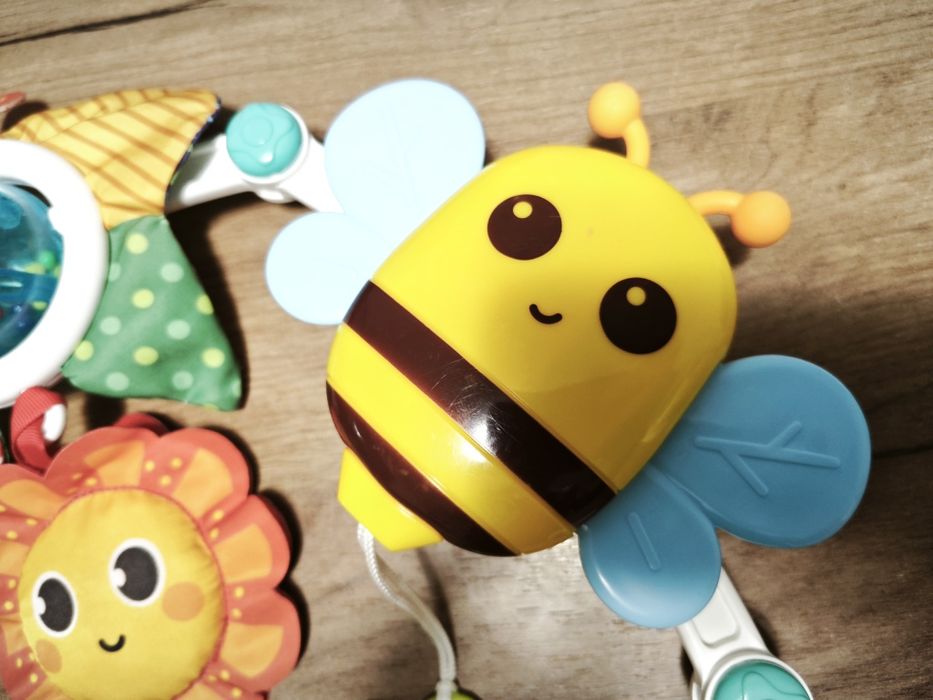 Бебешки играчки, въртележка